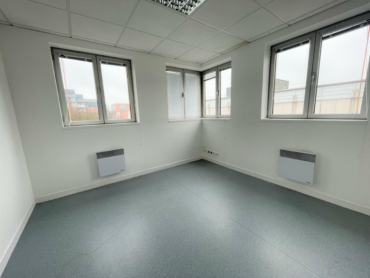 Bureau Villeneuve-d'Ascq 2369m² Location bureau Villeneuve-d'Ascq Nord OLBUR2202327 7